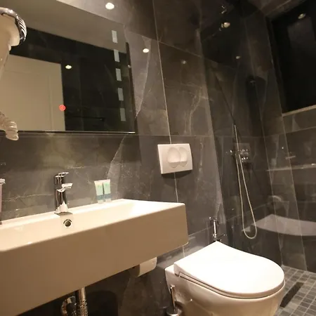 Гостевой дом Primo Opus Ксамил