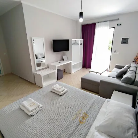 ゲストハウス Primo Opus クサミル