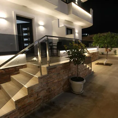 Primo Opus 3* Ksamil