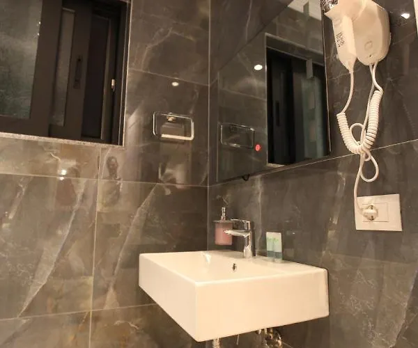 게스트하우스 Primo Opus 사밀